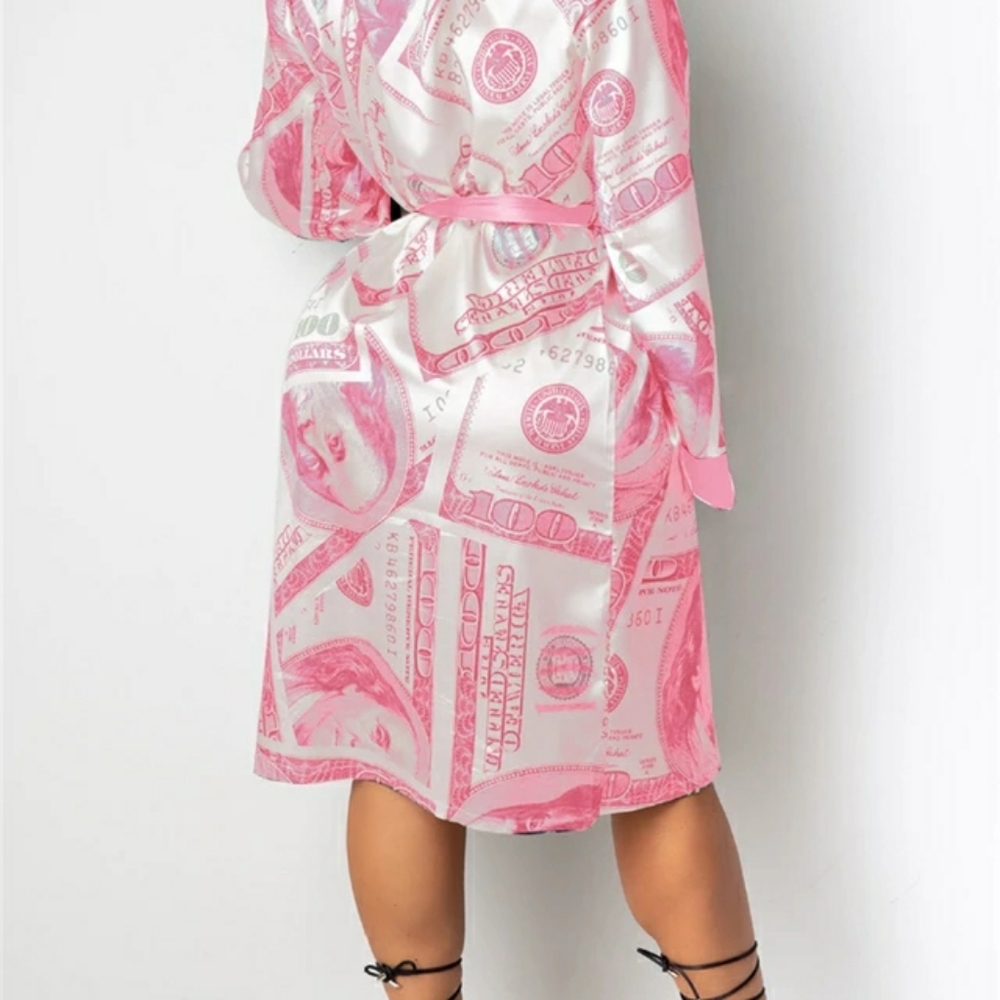 Satin Money 💰 Printed Robe. - Picture 3 of 3